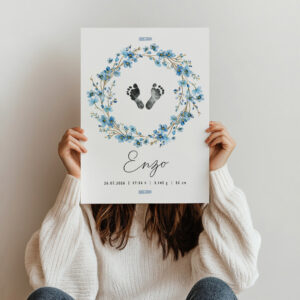 Lámina de nacimiento personalizada con huellas – Flores azules - Imagen 5