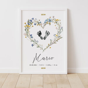 Lámina de nacimiento personalizada con huellas y flores silvestres en marco blanco